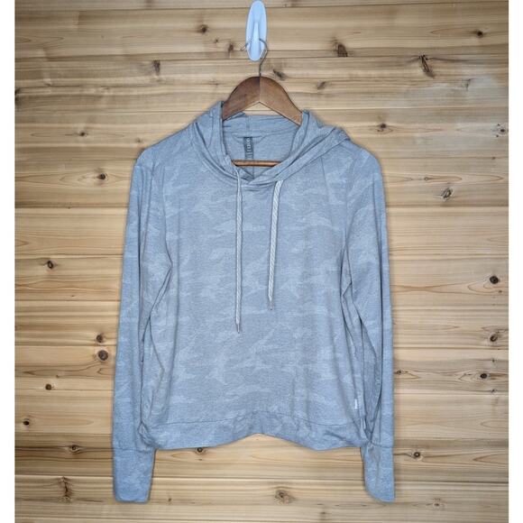 Vuori Top Womens Medium Gray Camouflage Lightweight Hoodie - Picture 1 of 8